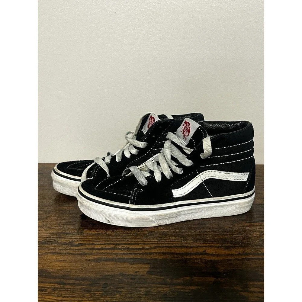 VANS Sk8-Hi Sneakers Black with A White Side Stripe High-top Kids Size 1 Youth